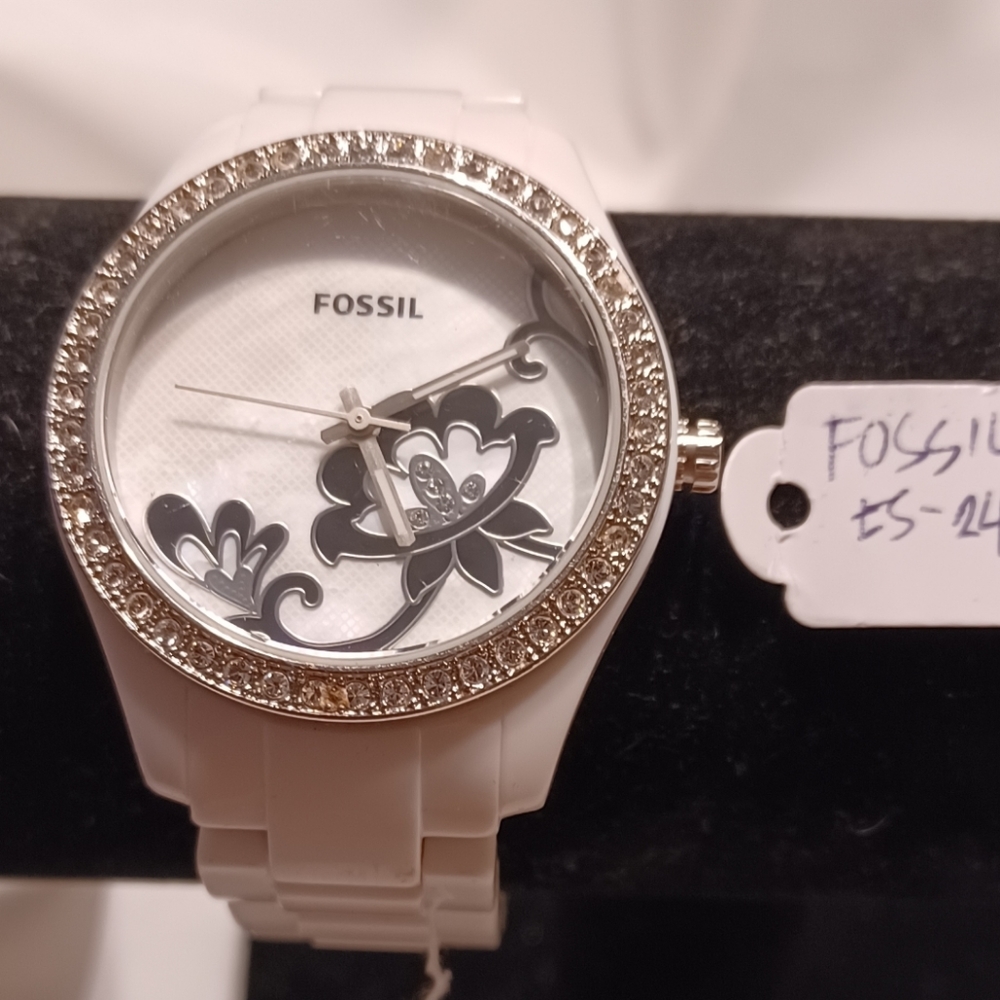 Ladies Fossil ES2439 watch